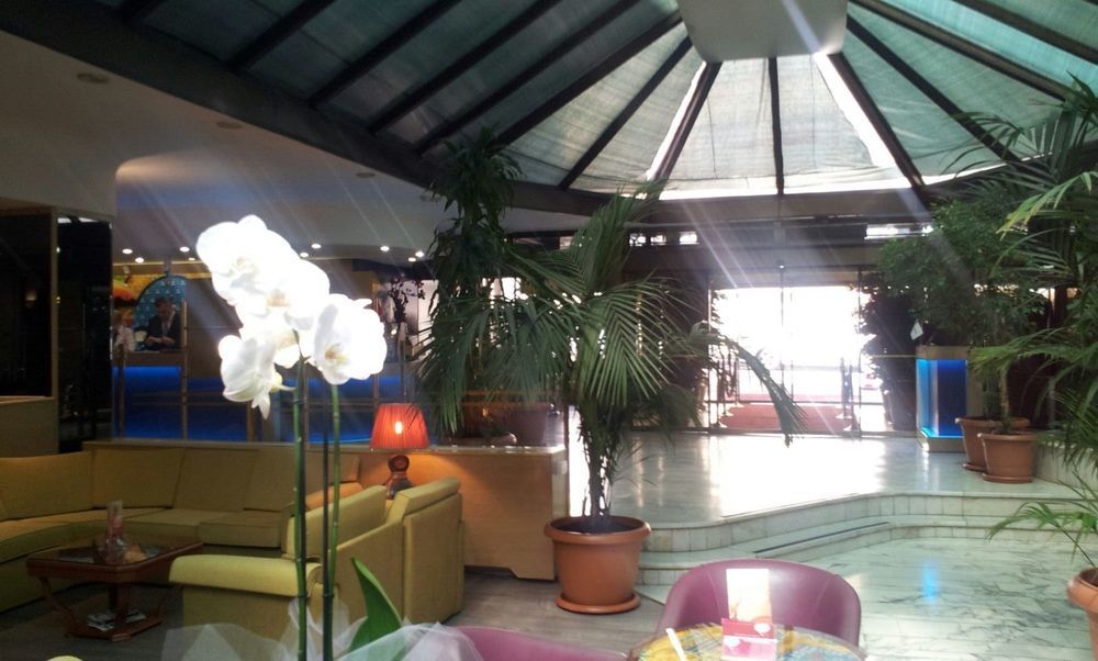 Güneş Hotel Merter Istanbul Exterior foto