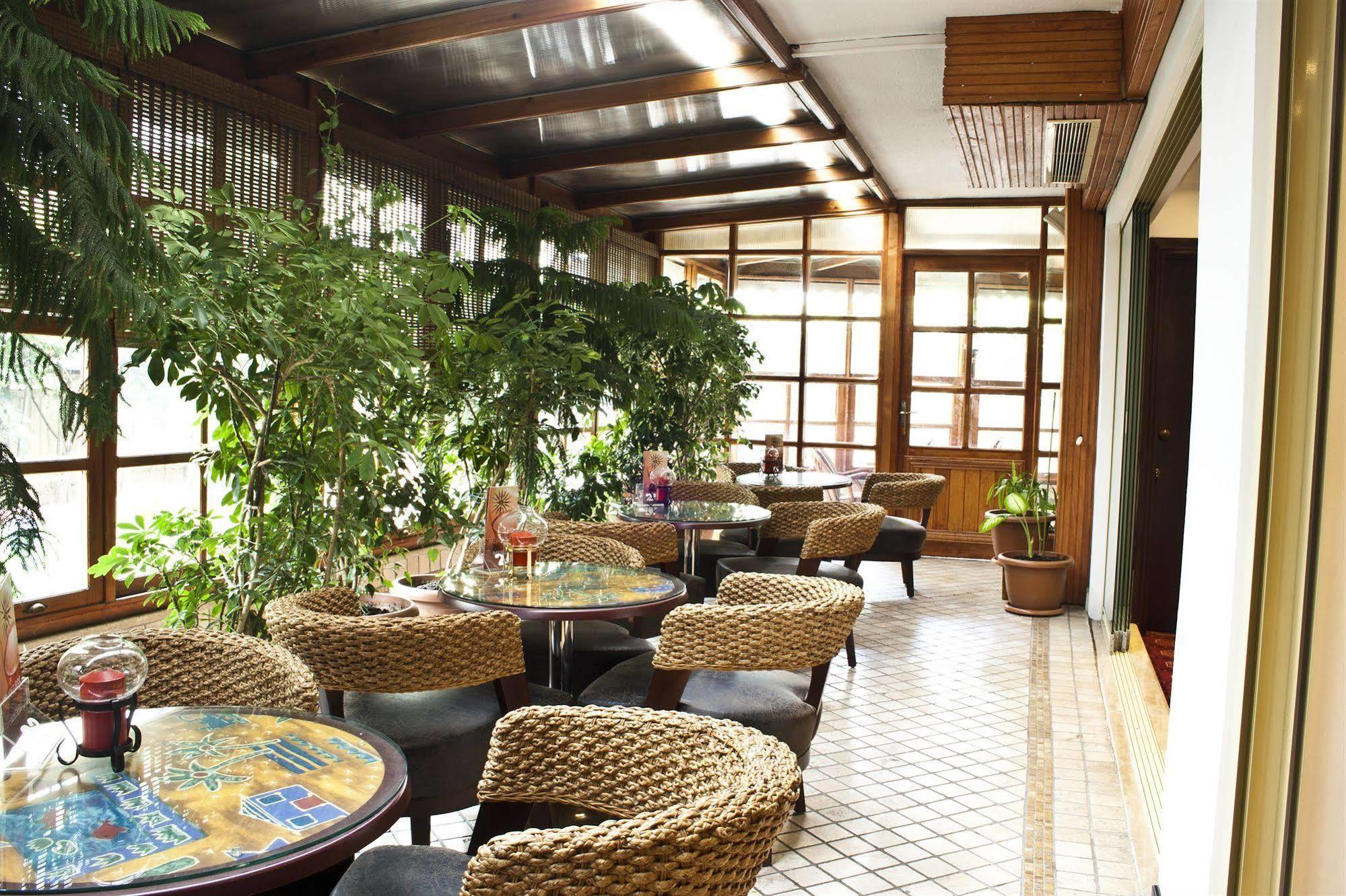 Güneş Hotel Merter Istanbul Exterior foto